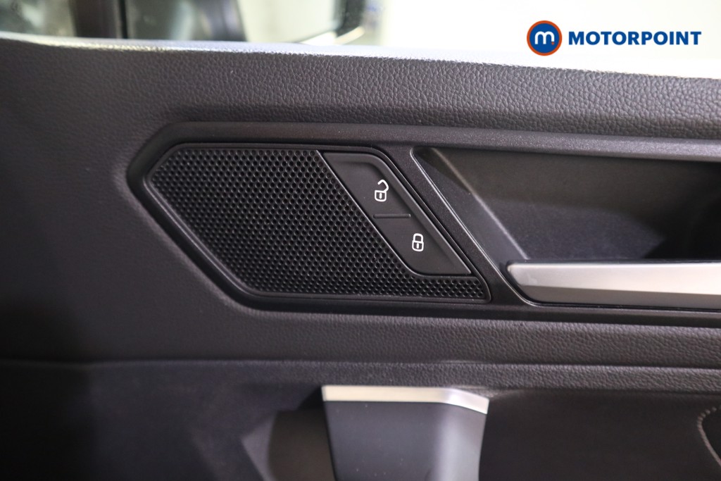 Volkswagen Tiguan R-Line Automatic Petrol SUV - Stock Number (1628593) - 16th supplementary image
