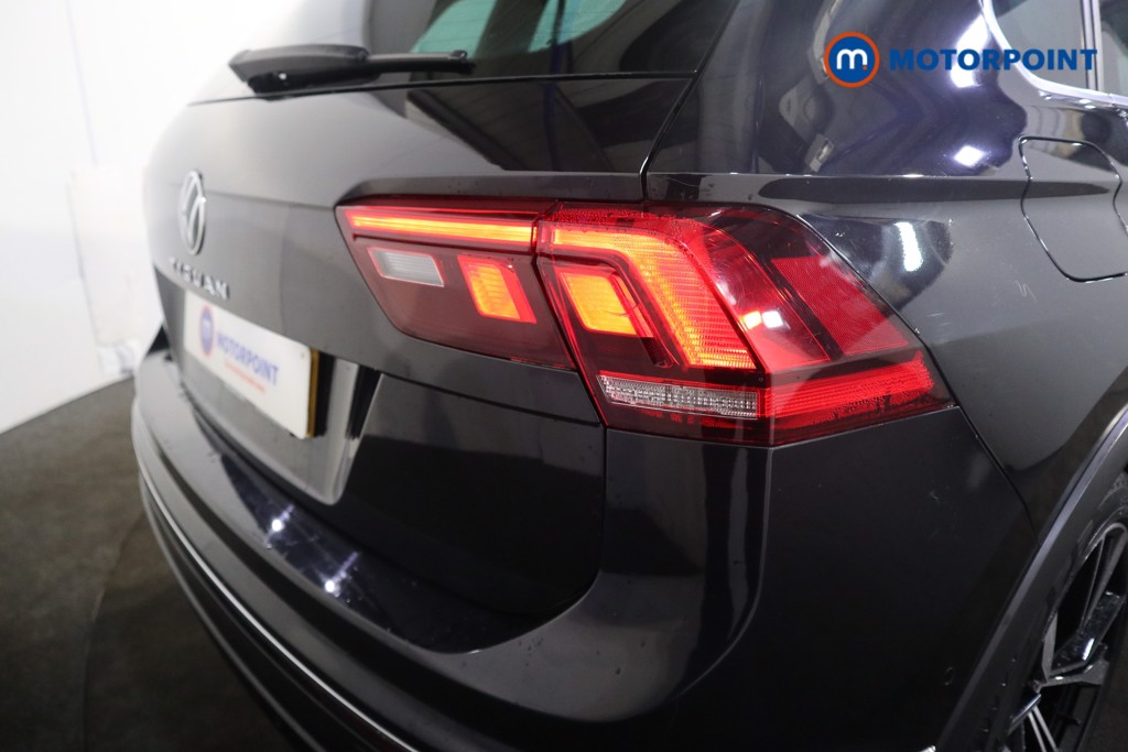 Volkswagen Tiguan R-Line Automatic Petrol SUV - Stock Number (1628593) - 33rd supplementary image