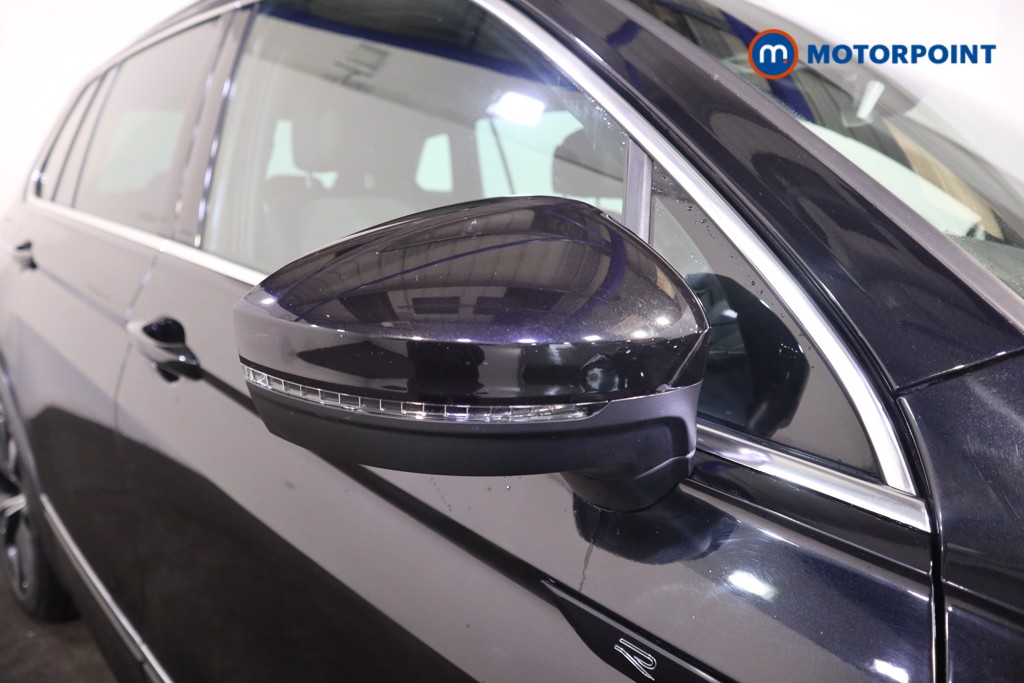 Volkswagen Tiguan R-Line Automatic Petrol SUV - Stock Number (1628593) - 36th supplementary image