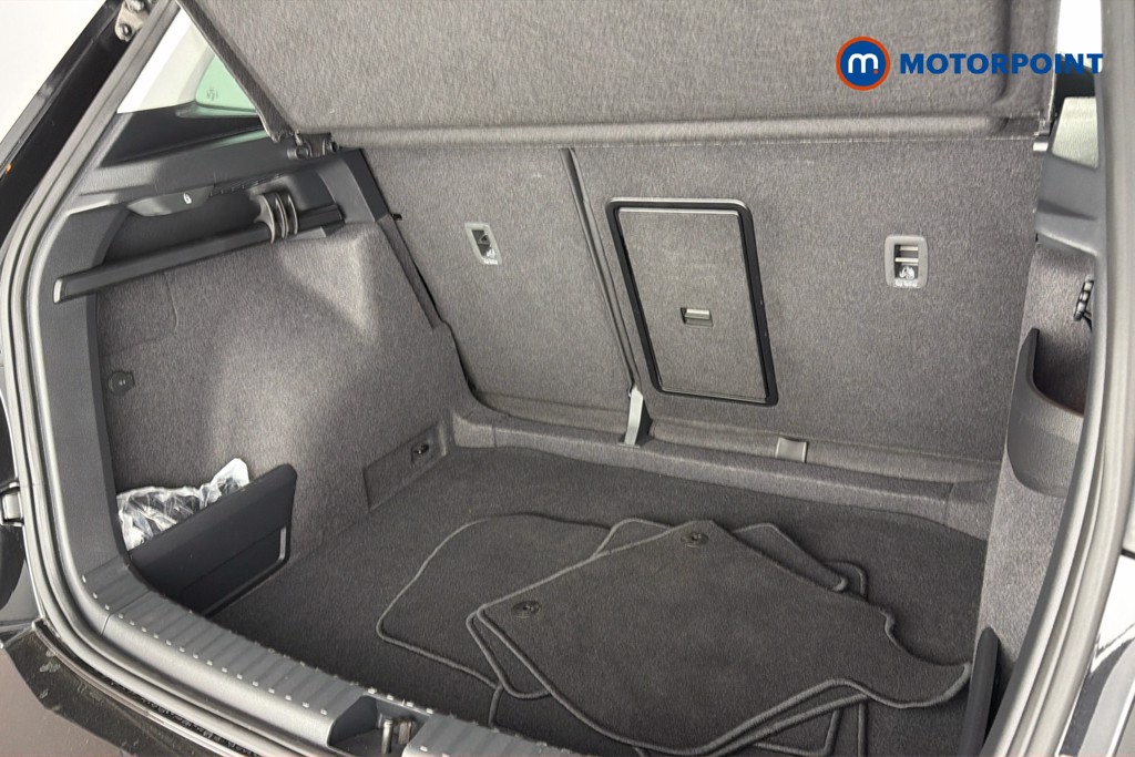 Skoda Karoq Se Drive Automatic Petrol SUV - Stock Number (1628912) - 33rd supplementary image