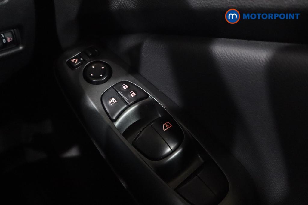 Nissan Juke Acenta Premium Manual Petrol SUV - Stock Number (1629140) - 10th supplementary image