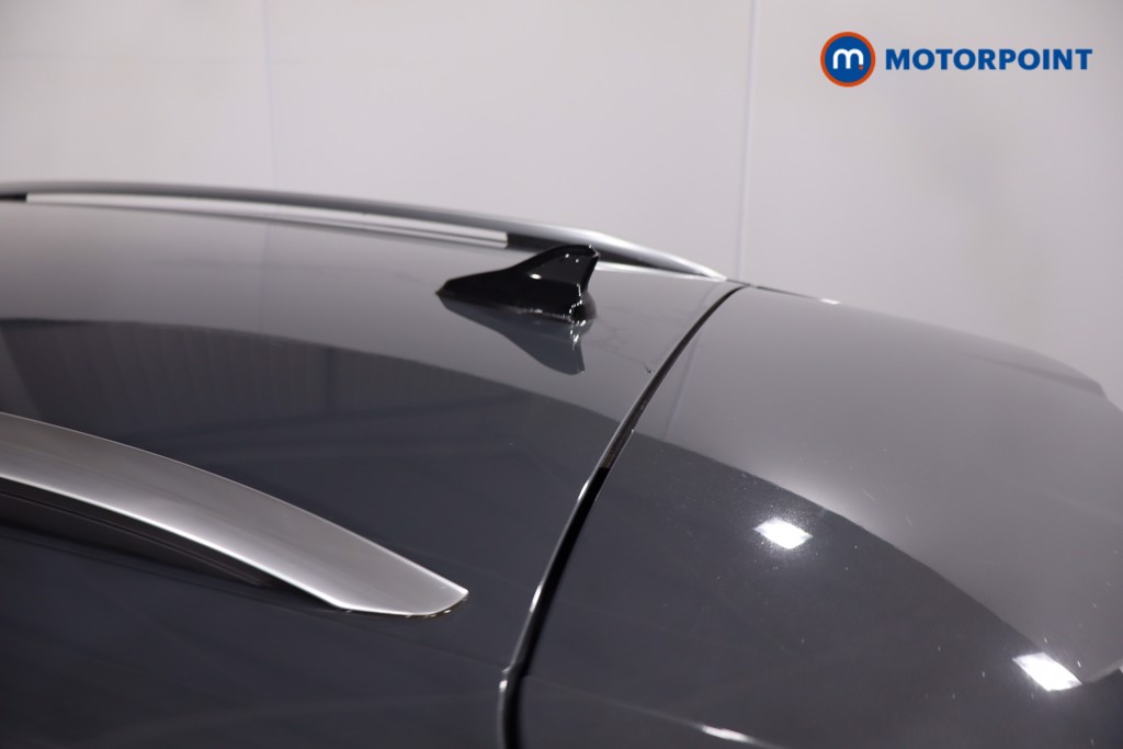 Volkswagen Tiguan R-Line Automatic Petrol SUV - Stock Number (1629181) - 33rd supplementary image