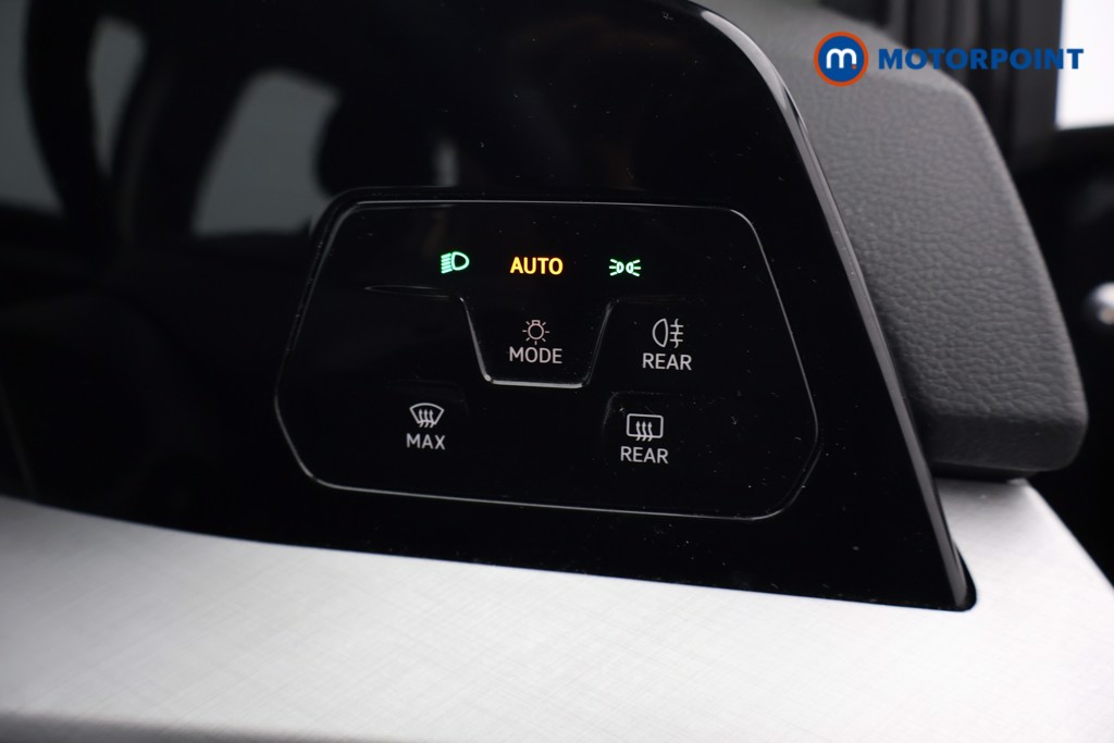 Volkswagen Golf Life Manual Petrol Hatchback - Stock Number (1629609) - 10th supplementary image