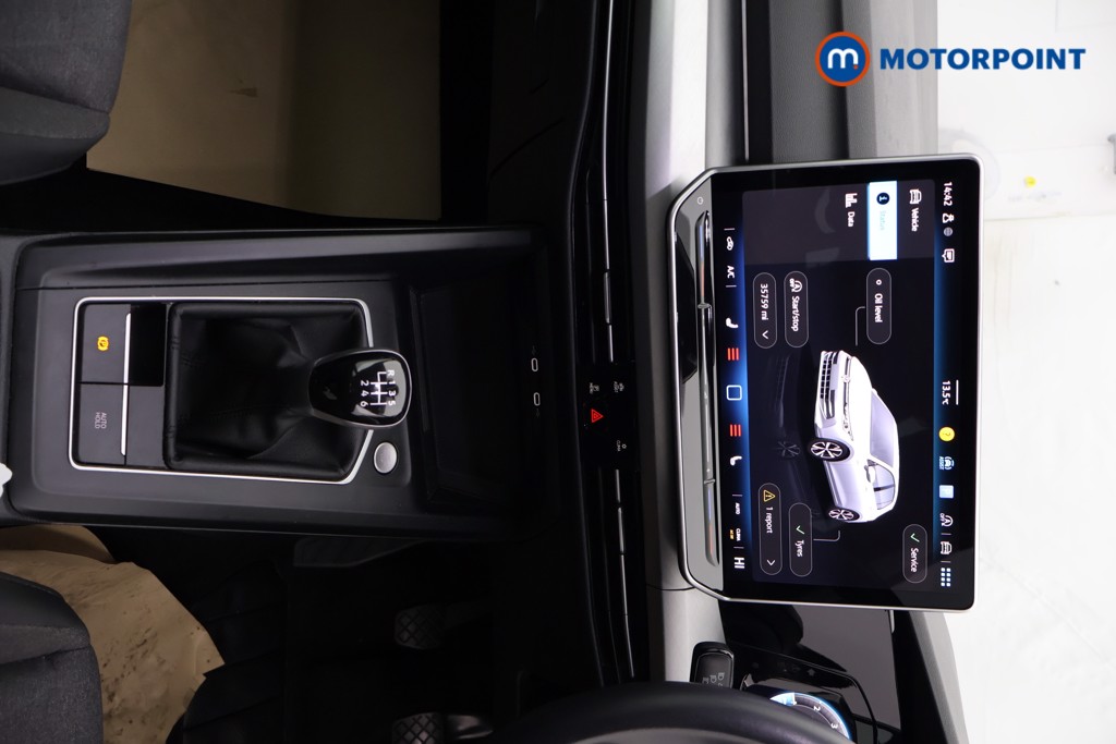 Volkswagen Golf Life Manual Petrol Hatchback - Stock Number (1629609) - 17th supplementary image