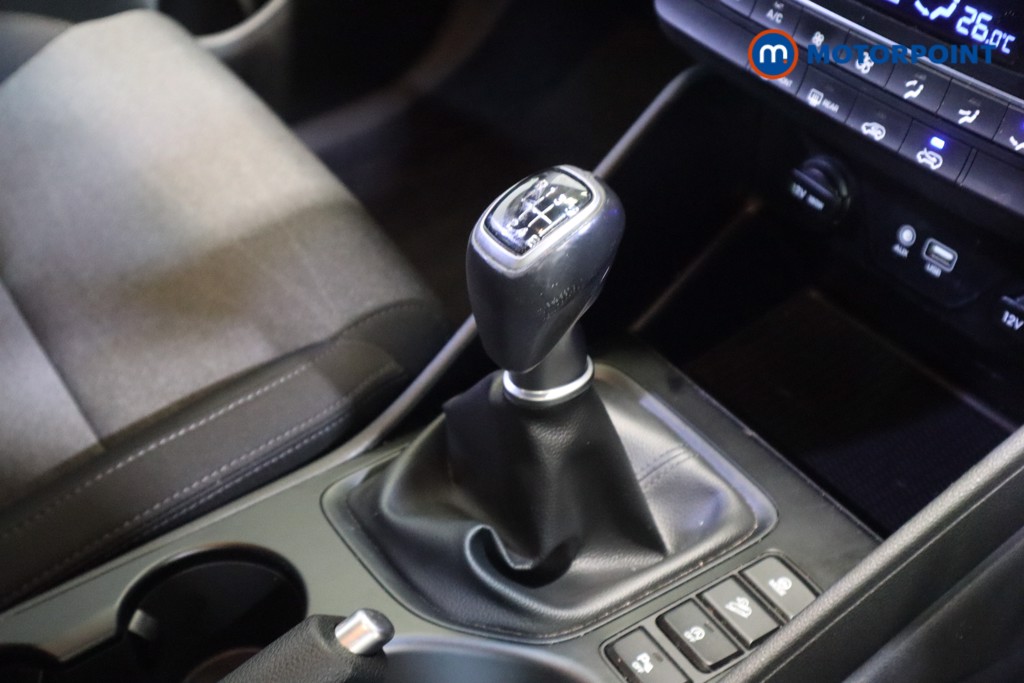 Hyundai Tucson Se Nav Manual Petrol SUV - Stock Number (1610507) - 5th supplementary image