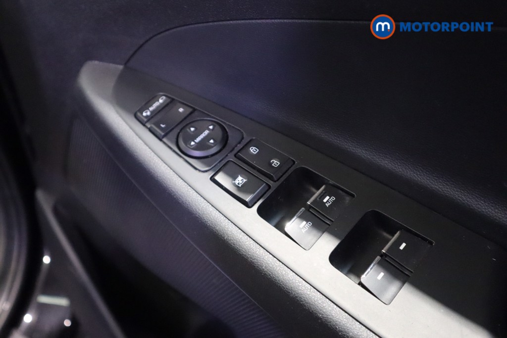 Hyundai Tucson Se Nav Manual Petrol SUV - Stock Number (1610507) - 13th supplementary image