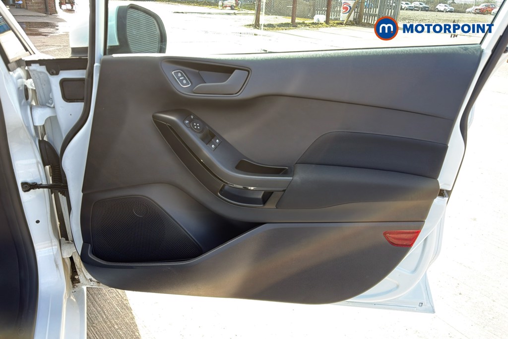 Ford Fiesta Trend Manual Petrol Hatchback - Stock Number (1611015) - 19th supplementary image