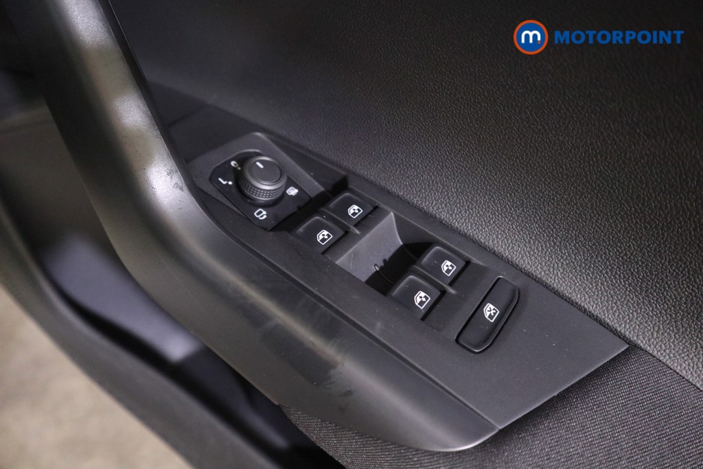 Volkswagen Polo Life Manual Petrol Hatchback - Stock Number (1615199) - 15th supplementary image