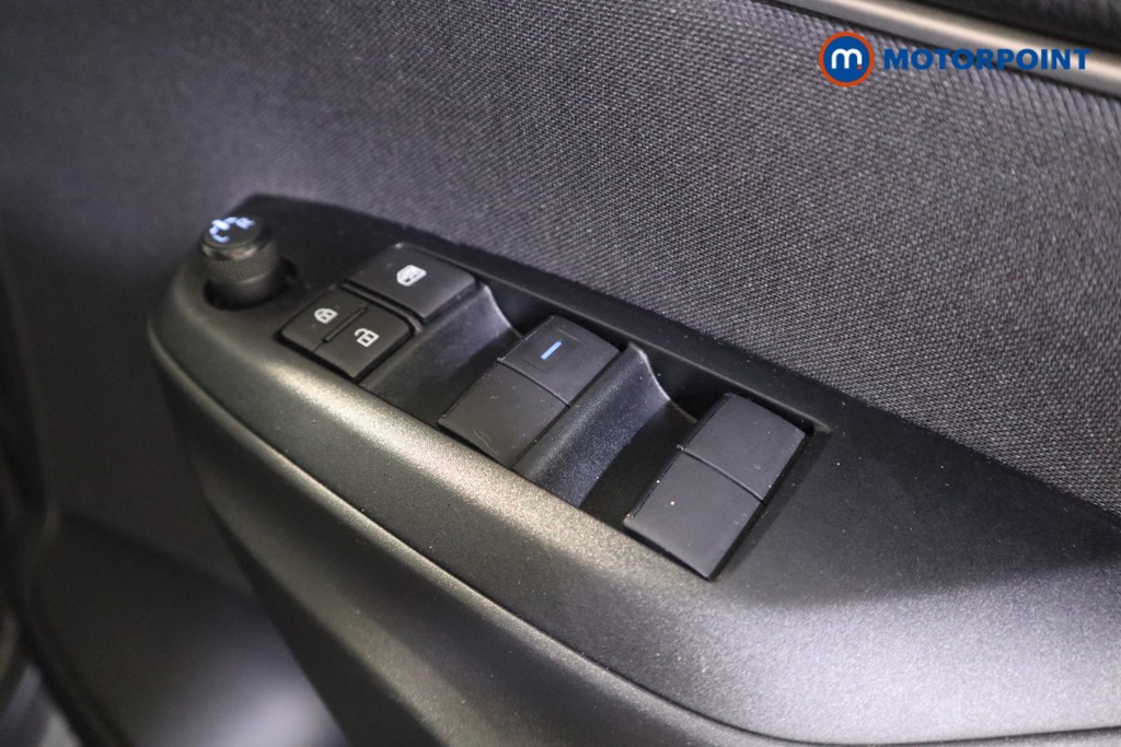 Toyota Yaris Cross Design Automatic Petrol-Electric Hybrid Estate - Stock Number (1616458) - 13th supplementary image