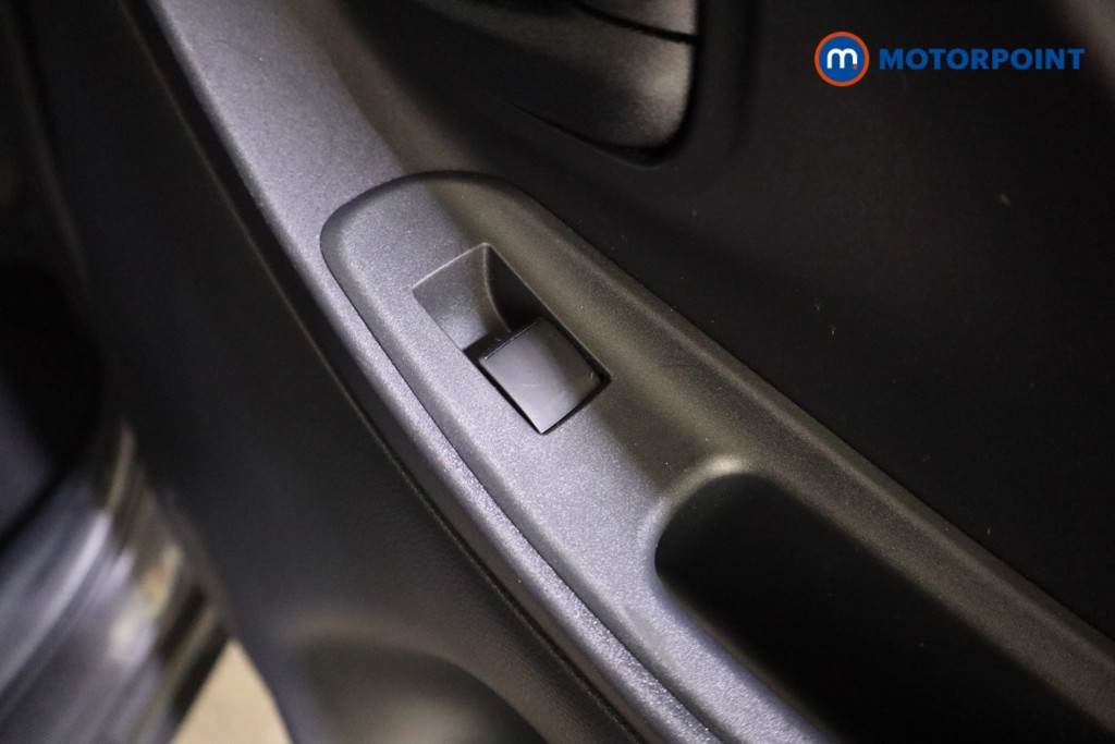 Toyota Yaris Cross Design Automatic Petrol-Electric Hybrid Estate - Stock Number (1616458) - 18th supplementary image