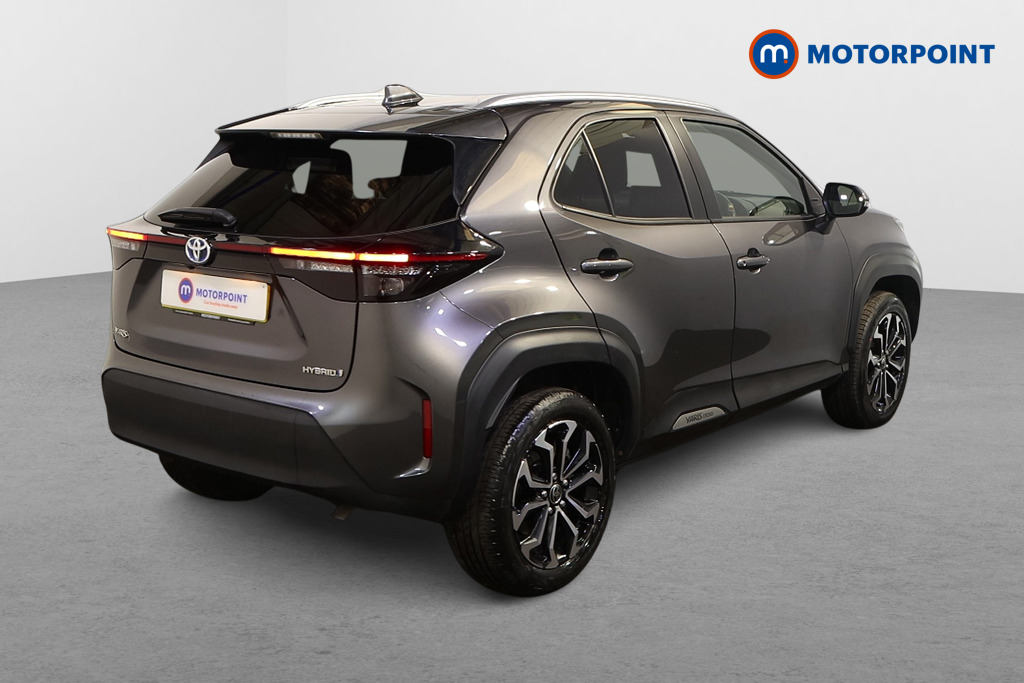 Toyota Yaris Cross Design Automatic Petrol-Electric Hybrid Estate - Stock Number (1616458) - Drivers side rear corner