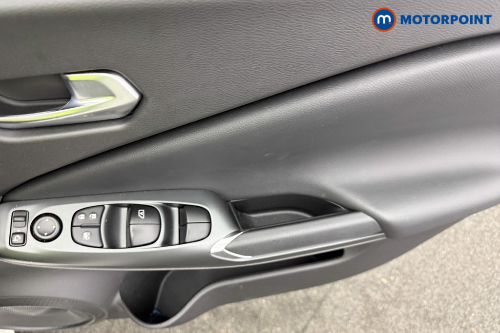 Nissan Juke Acenta Premium Automatic Petrol SUV - Stock Number (1616569) - 11th supplementary image