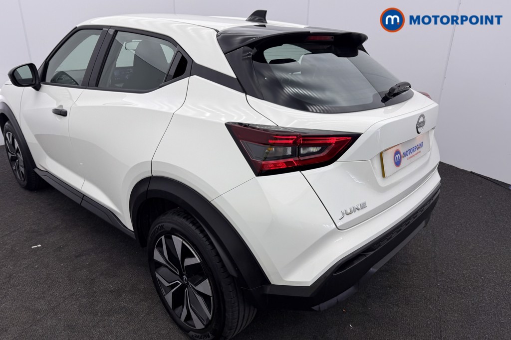 Nissan Juke Acenta Premium Automatic Petrol SUV - Stock Number (1616569) - 21st supplementary image