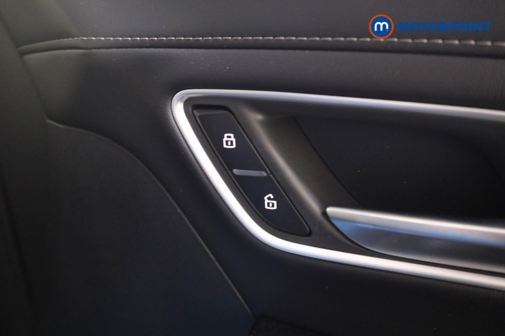 Mg Motor Uk ZS Trophy Automatic Petrol-Electric Hybrid SUV - Stock Number (1617084) - 14th supplementary image