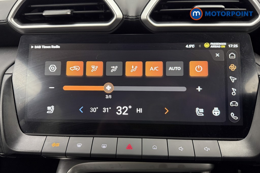Mg Motor Uk ZS Trophy Automatic Petrol-Electric Hybrid SUV - Stock Number (1617887) - 16th supplementary image