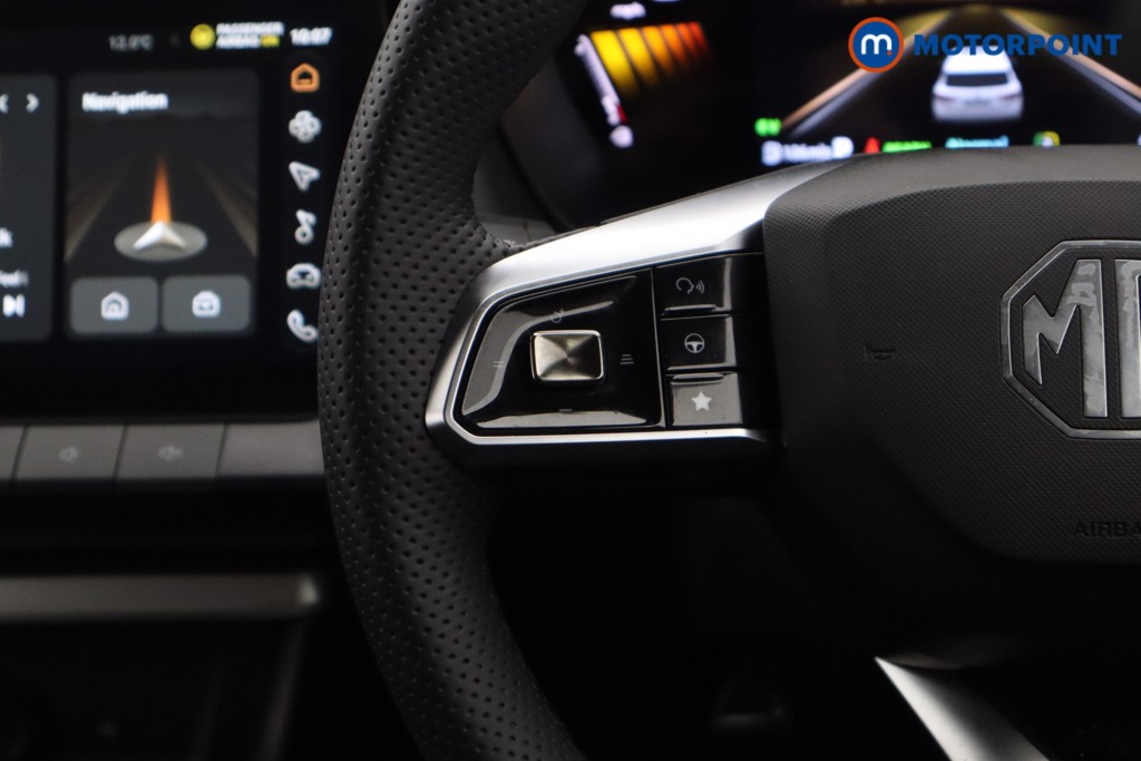 Mg Motor Uk ZS Trophy Automatic Petrol-Electric Hybrid SUV - Stock Number (1617922) - 7th supplementary image