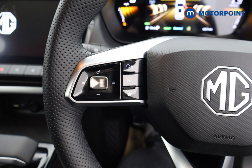 Mg Motor Uk ZS Trophy Automatic Petrol-Electric Hybrid SUV - Stock Number (1618169) - 2nd supplementary image