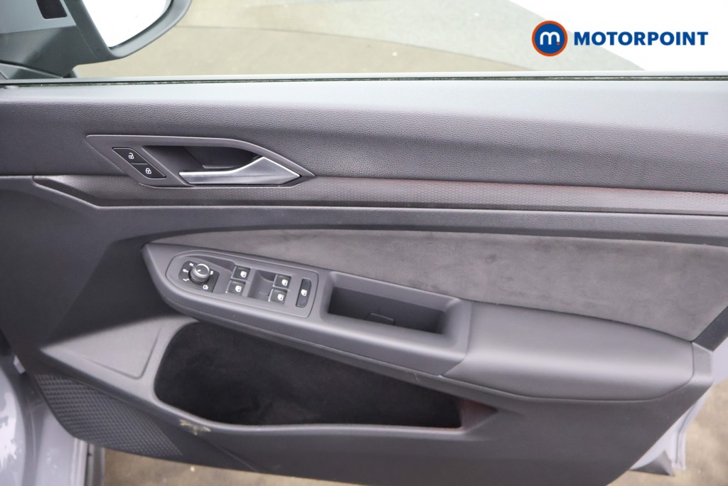 Volkswagen Golf GTI Automatic Petrol Hatchback - Stock Number (1618585) - 11th supplementary image
