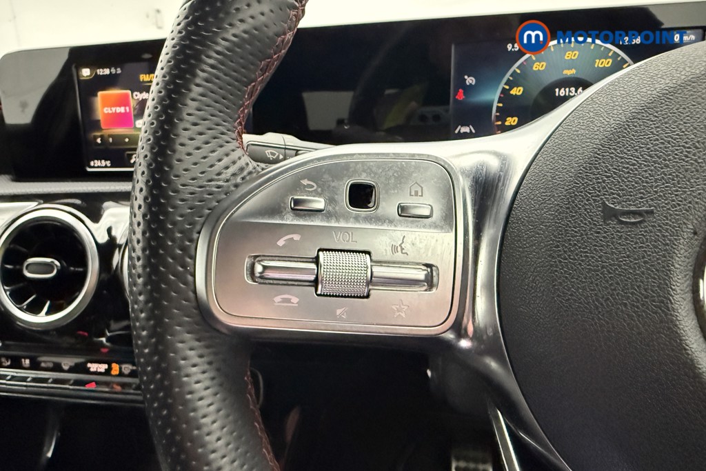 Mercedes-Benz A Class Amg Line Manual Petrol Hatchback - Stock Number (1619972) - 6th supplementary image