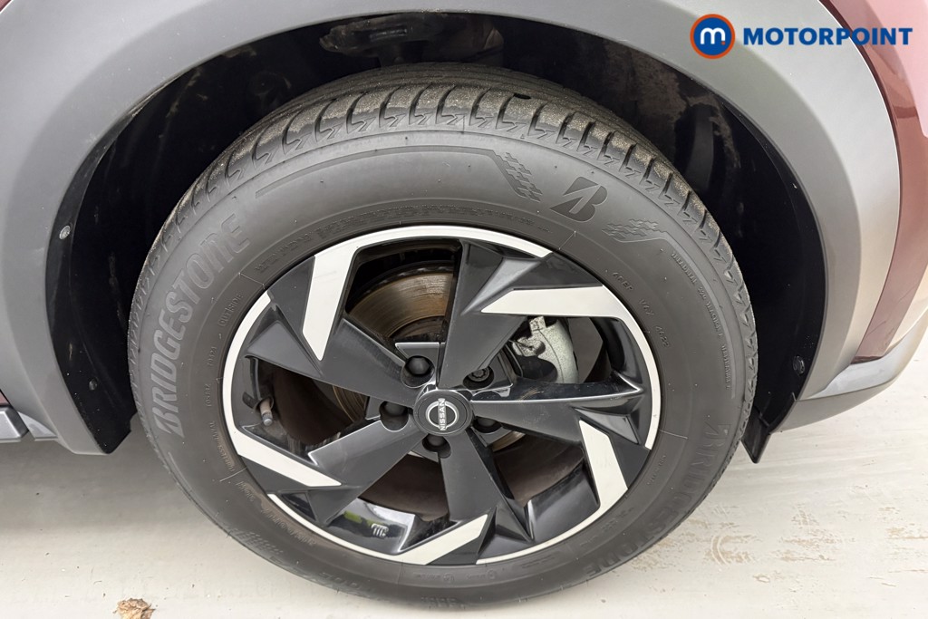 Nissan Juke N-Connecta Manual Petrol SUV - Stock Number (1620913) - 28th supplementary image