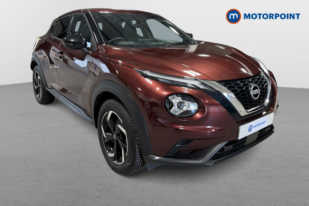 Nissan Juke N-Connecta Manual Petrol SUV - Stock Number (1620913) - Drivers side front corner