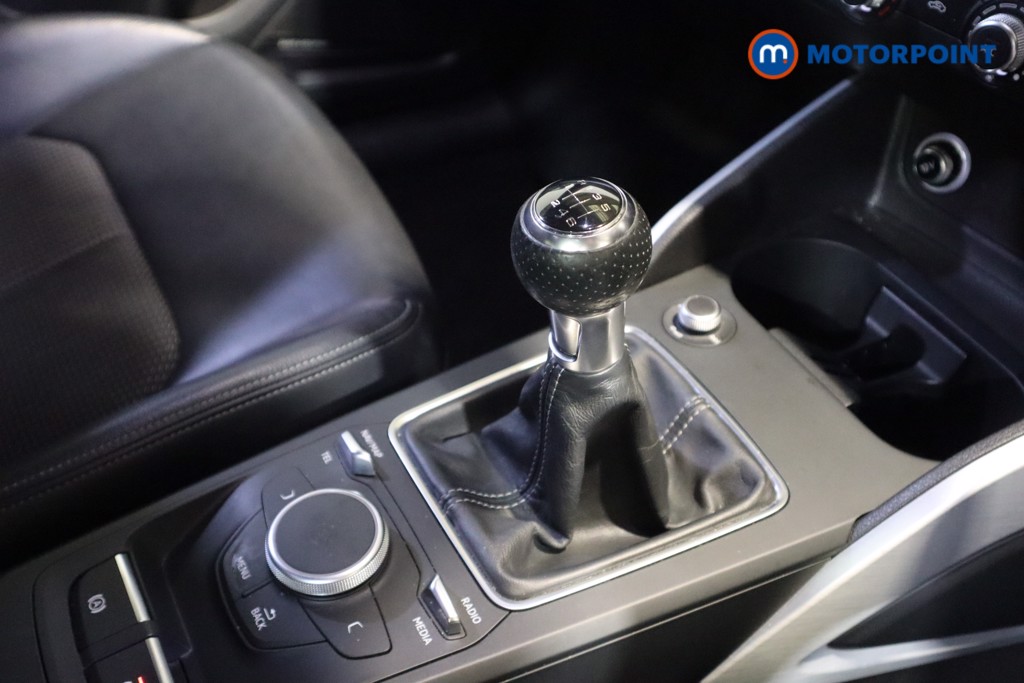 Audi Q2 S Line Manual Petrol SUV - Stock Number (1621493) - 5th supplementary image