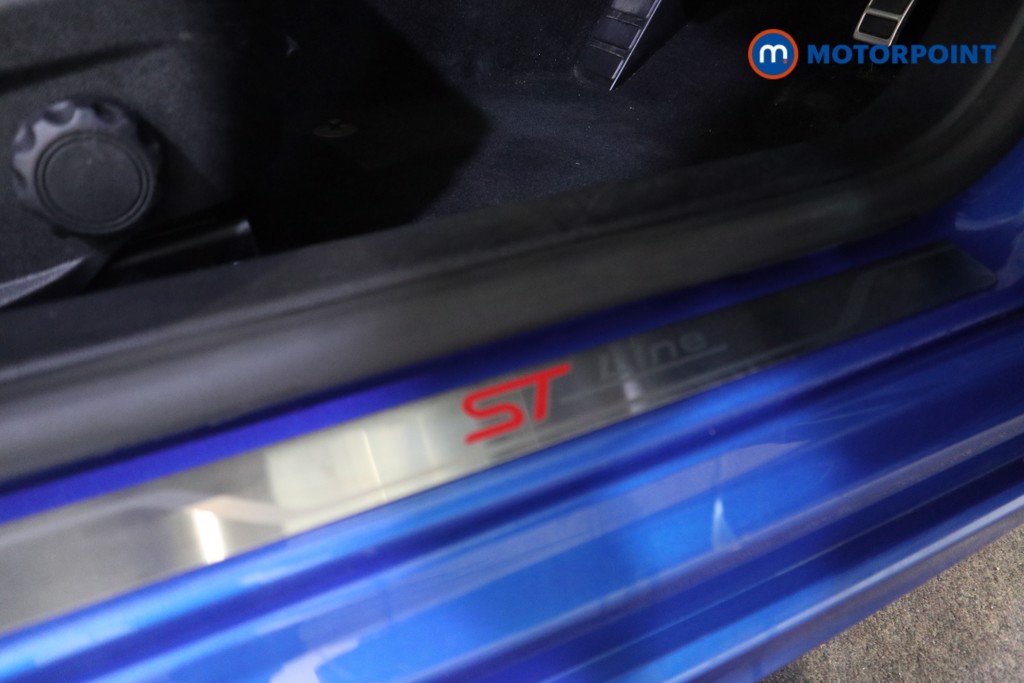 Ford Focus St-Line Manual Petrol Hatchback - Stock Number (1621600) - 12th supplementary image