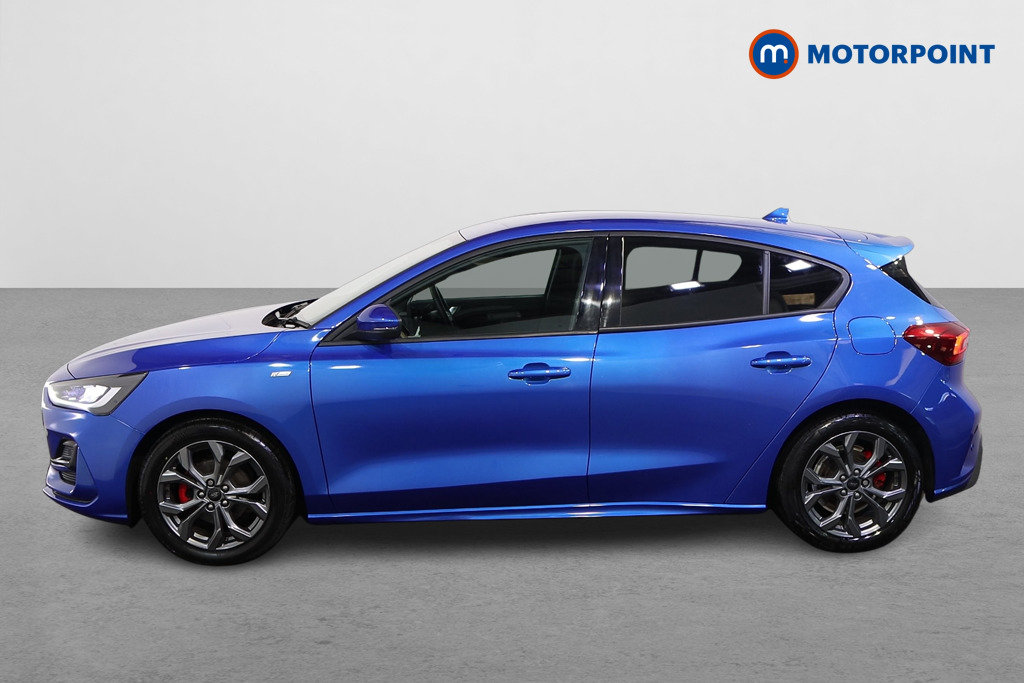 Ford Focus St-Line Manual Petrol Hatchback - Stock Number (1621600) - Passenger side