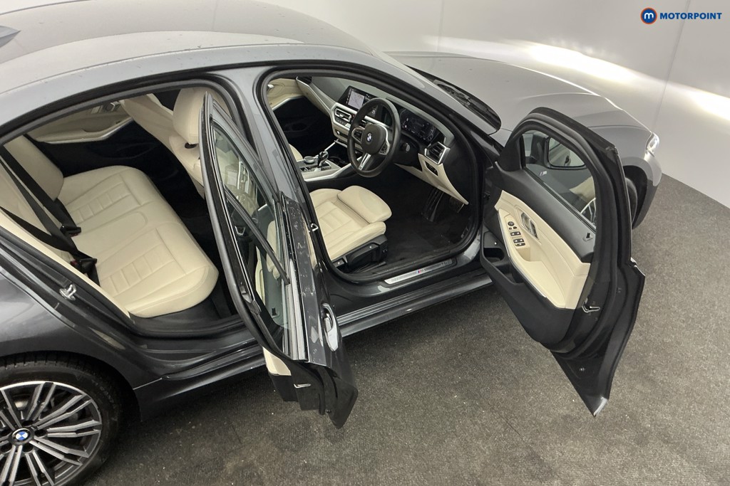 BMW 3 Series M Sport Automatic Petrol Plug-In Hybrid Saloon - Stock Number (1621773) - 5th supplementary image