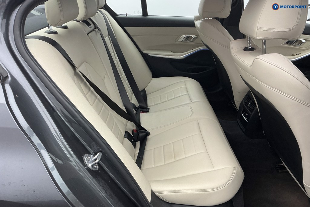BMW 3 Series M Sport Automatic Petrol Plug-In Hybrid Saloon - Stock Number (1621773) - 6th supplementary image