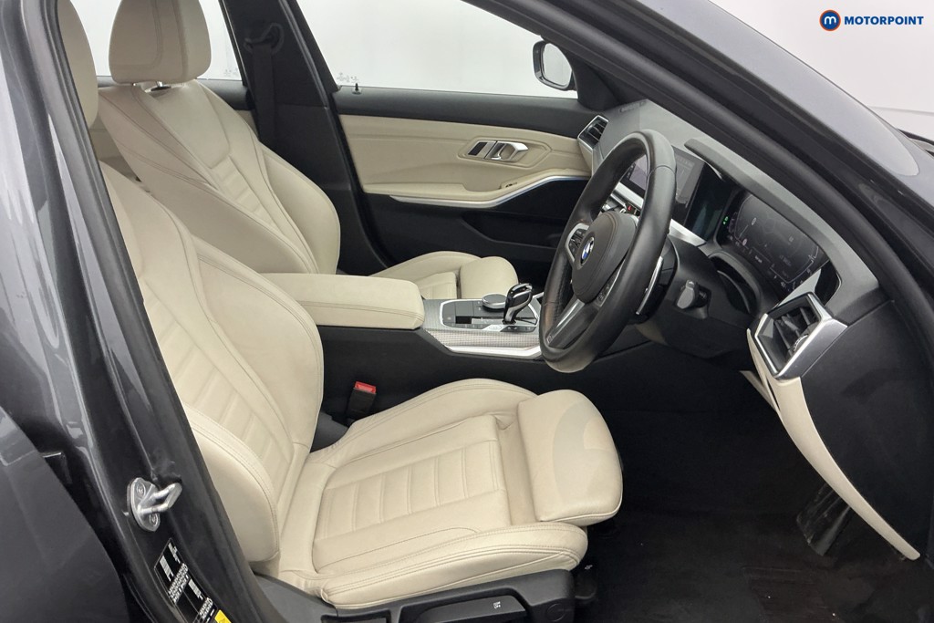 BMW 3 Series M Sport Automatic Petrol Plug-In Hybrid Saloon - Stock Number (1621773) - 7th supplementary image