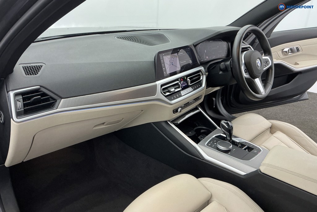 BMW 3 Series M Sport Automatic Petrol Plug-In Hybrid Saloon - Stock Number (1621773) - 10th supplementary image