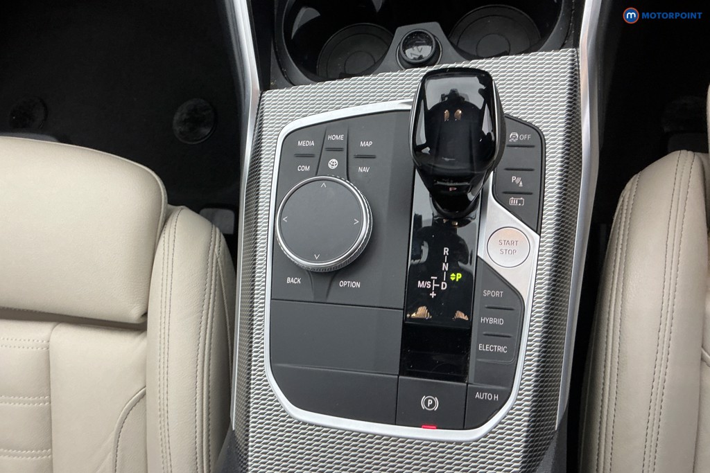 BMW 3 Series M Sport Automatic Petrol Plug-In Hybrid Saloon - Stock Number (1621773) - 18th supplementary image