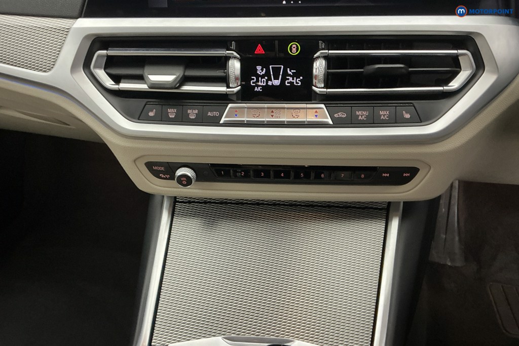 BMW 3 Series M Sport Automatic Petrol Plug-In Hybrid Saloon - Stock Number (1621773) - 21st supplementary image