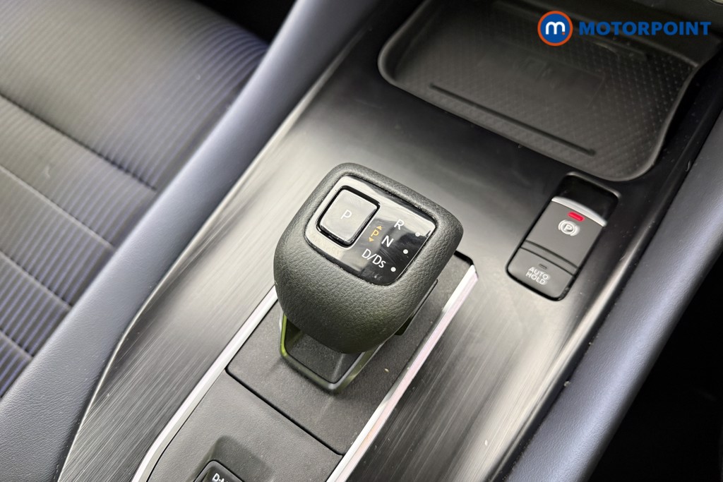 Nissan Qashqai Tekna Automatic Petrol SUV - Stock Number (1621921) - 9th supplementary image