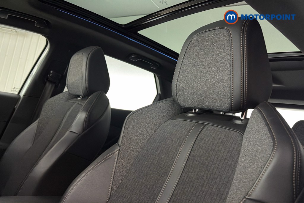 Peugeot 3008 Gt Line Premium Manual Diesel SUV - Stock Number (1622452) - 23rd supplementary image