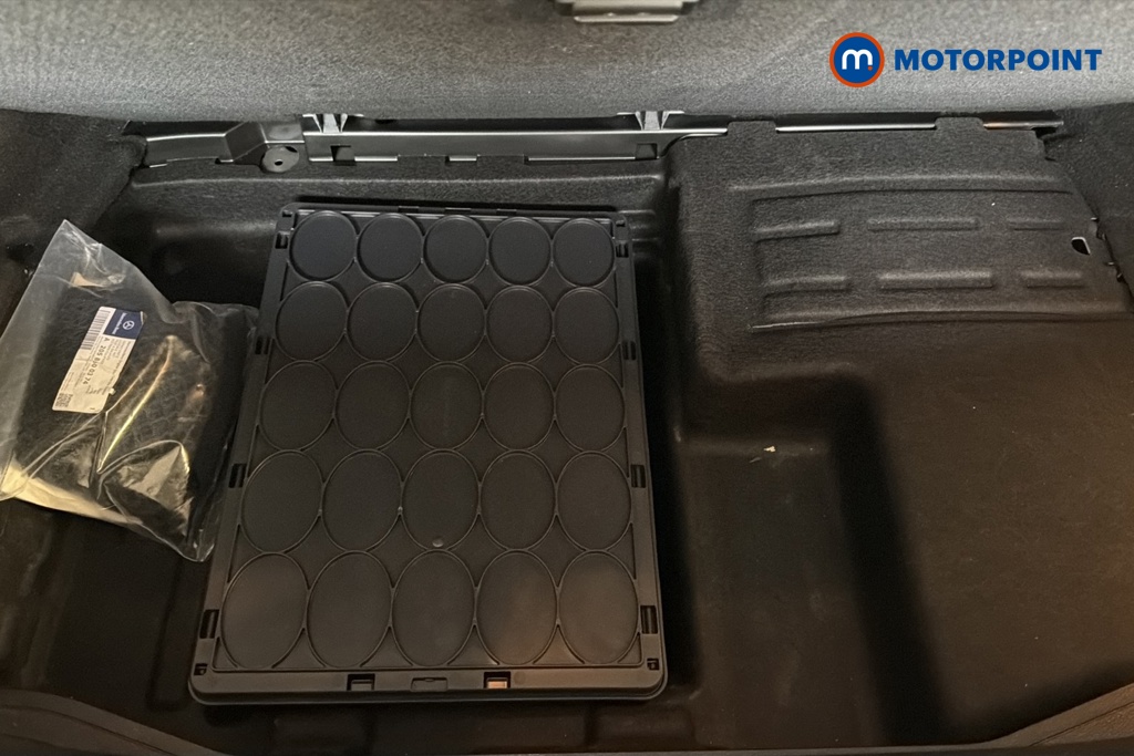 Mercedes-Benz C Class Amg Line Automatic Diesel Coupe - Stock Number (1622709) - 33rd supplementary image