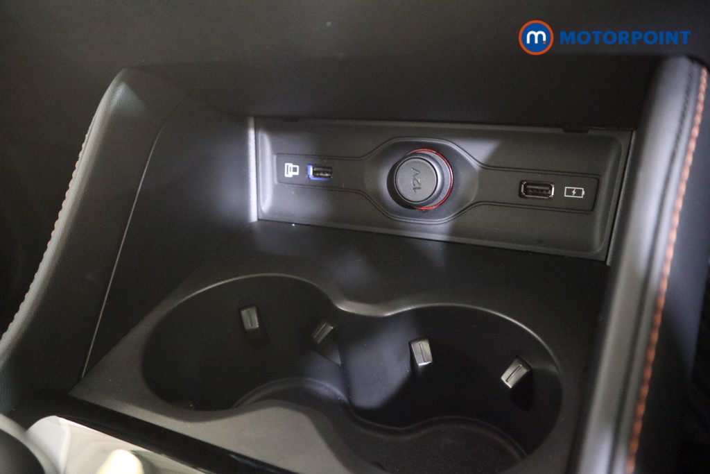 Mg Motor Uk HS SE Automatic Petrol-Electric Hybrid SUV - Stock Number (1623011) - 8th supplementary image