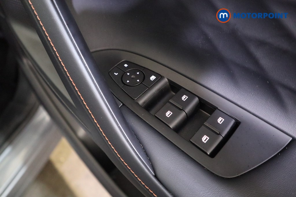 Mg Motor Uk HS SE Automatic Petrol-Electric Hybrid SUV - Stock Number (1623037) - 13th supplementary image