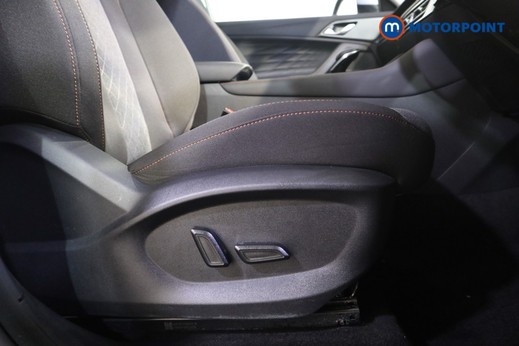 Mg Motor Uk HS SE Automatic Petrol-Electric Hybrid SUV - Stock Number (1623037) - 14th supplementary image