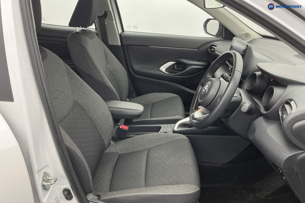 Toyota Yaris Cross Icon Automatic Petrol-Electric Hybrid Estate - Stock Number (1623452) - 7th supplementary image