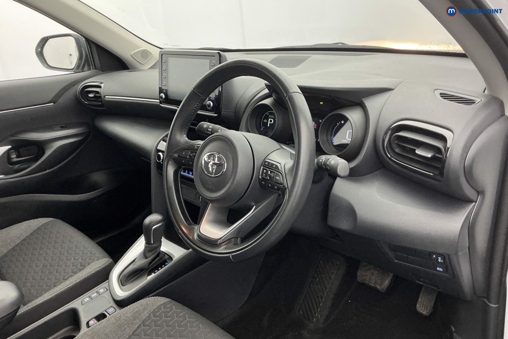 Toyota Yaris Cross Icon Automatic Petrol-Electric Hybrid Estate - Stock Number (1623452) - 9th supplementary image