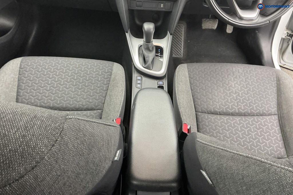 Toyota Yaris Cross Icon Automatic Petrol-Electric Hybrid Estate - Stock Number (1623452) - 12th supplementary image