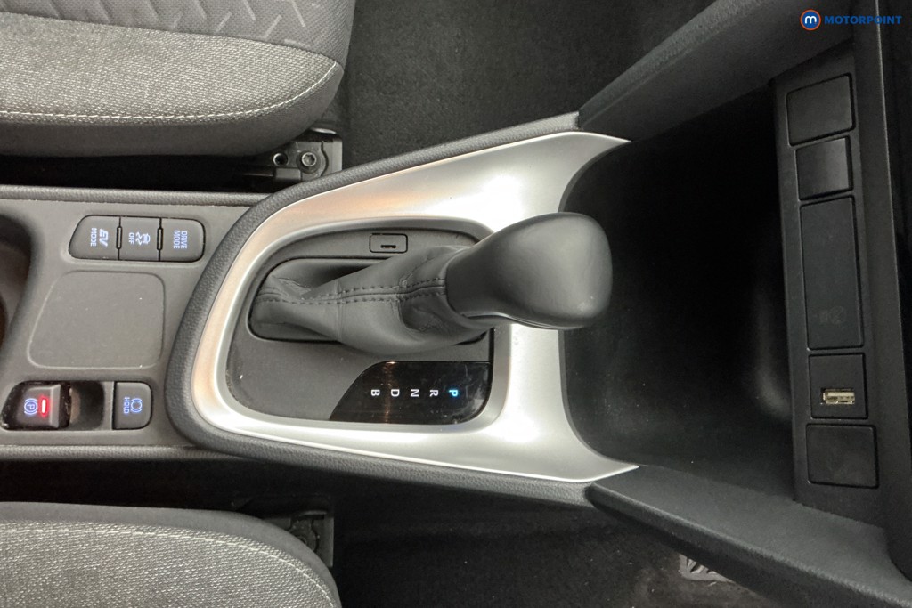 Toyota Yaris Cross Icon Automatic Petrol-Electric Hybrid Estate - Stock Number (1623452) - 18th supplementary image