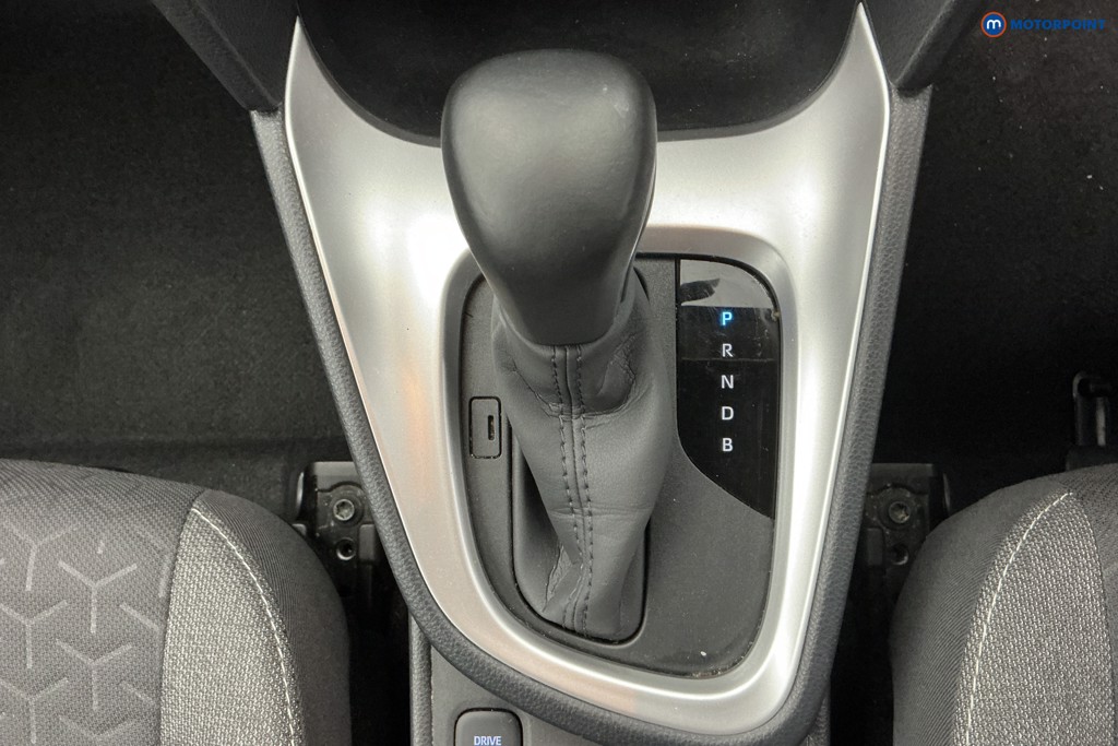 Toyota Yaris Cross Icon Automatic Petrol-Electric Hybrid Estate - Stock Number (1623452) - 19th supplementary image