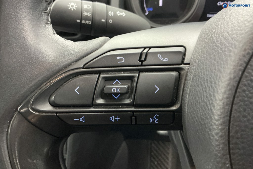 Toyota Yaris Cross Icon Automatic Petrol-Electric Hybrid Estate - Stock Number (1623452) - 24th supplementary image