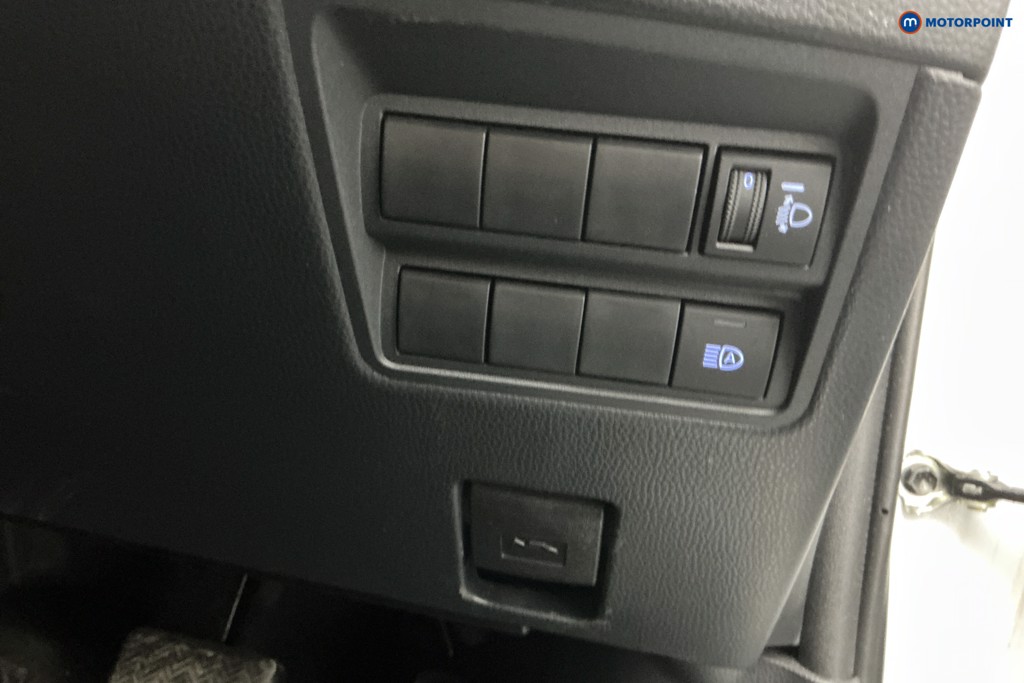 Toyota Yaris Cross Icon Automatic Petrol-Electric Hybrid Estate - Stock Number (1623452) - 26th supplementary image