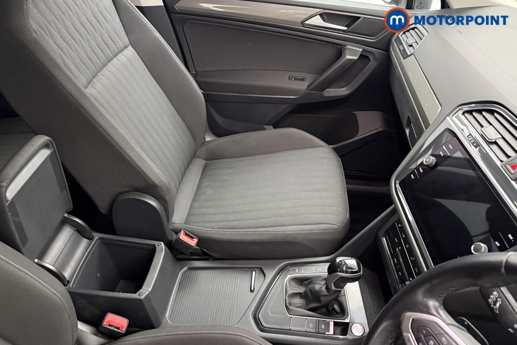Volkswagen Tiguan Allspace Life Automatic Petrol SUV - Stock Number (1623454) - 17th supplementary image