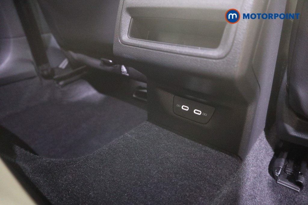 Volkswagen Golf R-Line Automatic Petrol Hatchback - Stock Number (1623500) - 22nd supplementary image
