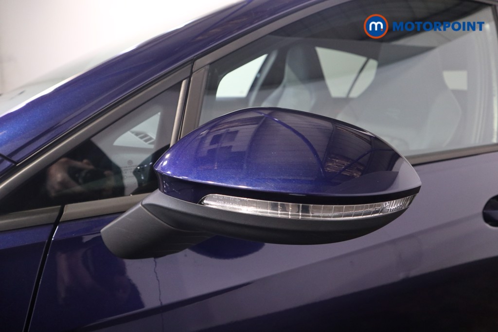 Volkswagen Golf R-Line Automatic Petrol Hatchback - Stock Number (1623500) - 36th supplementary image